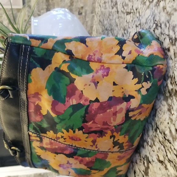Patricia Nash Summer Evening Bloom Leather Tasseled Bag💐 - Picture 5 of 12